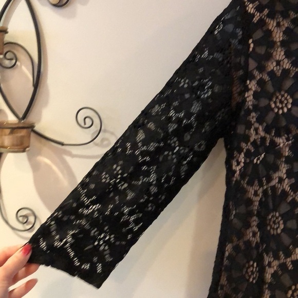 Eliza J Sheath Black Dress Embroidered Lace 3/4 Sleeves Size 8 Classy High Neck - Picture 5 of 16